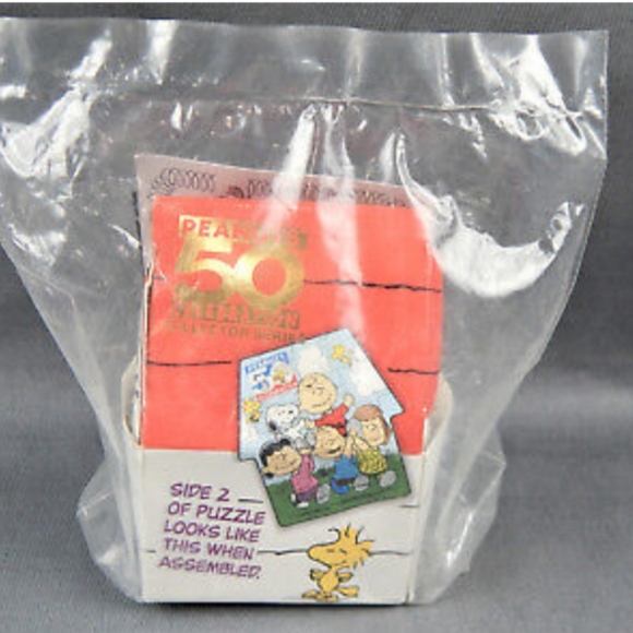 Wendy's Kids Meal Toys Peanuts 50th Anniversary #5 Dog House Puzzle Sealed - Picture 2 of 5